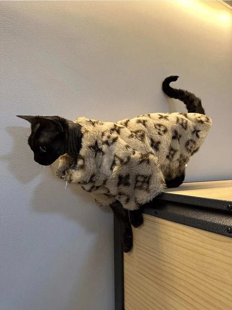 Manteau d’hiver haut de gamme pour chien et chat | Protection contre le froid & design aristocratique