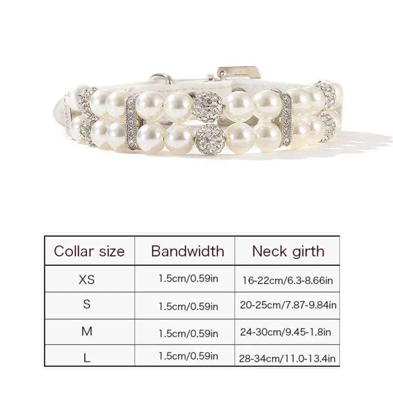 Collier de luxe en cuir PU orné de perles et cristaux pour chiens et chats, élégant et ajustable.