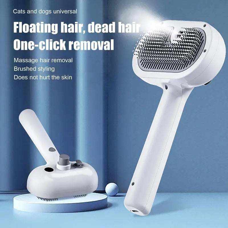 Brosse nettoyante blanche avec spray intégré pour toilettage facile et hydratant des chiens et chats, dépoilage efficace et prise ergonomique.