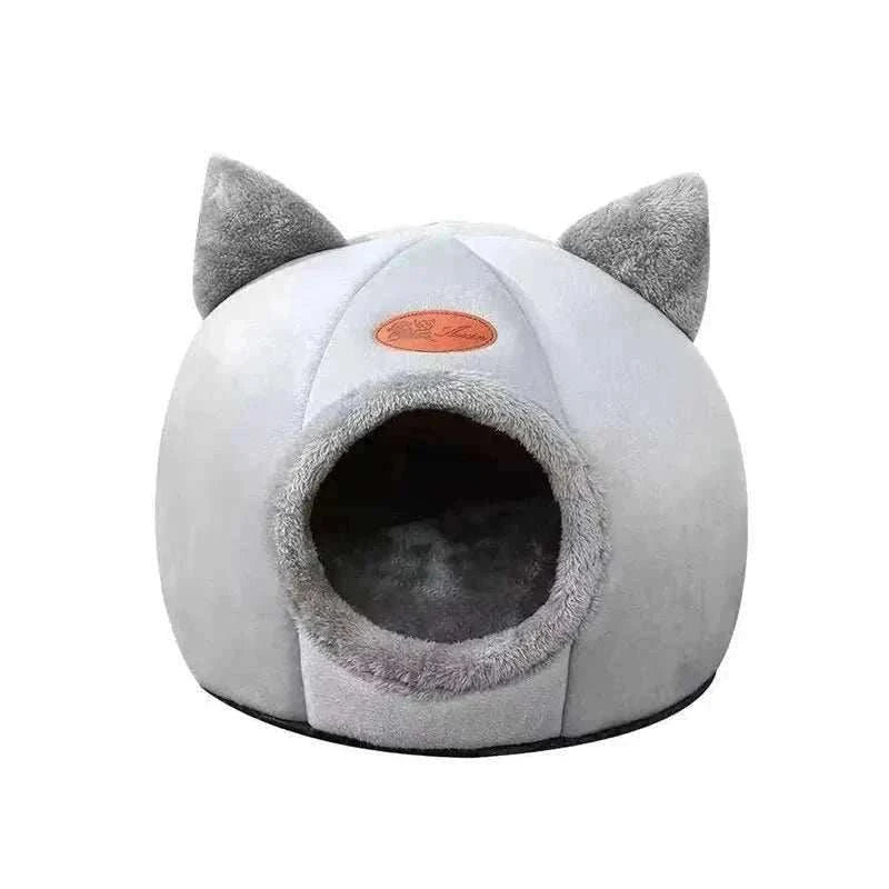 Maison pour Chat grey plush cat house shaped like a cat head with a cozy, semi-enclosed warm bed and non-slip bottom for all seasons.