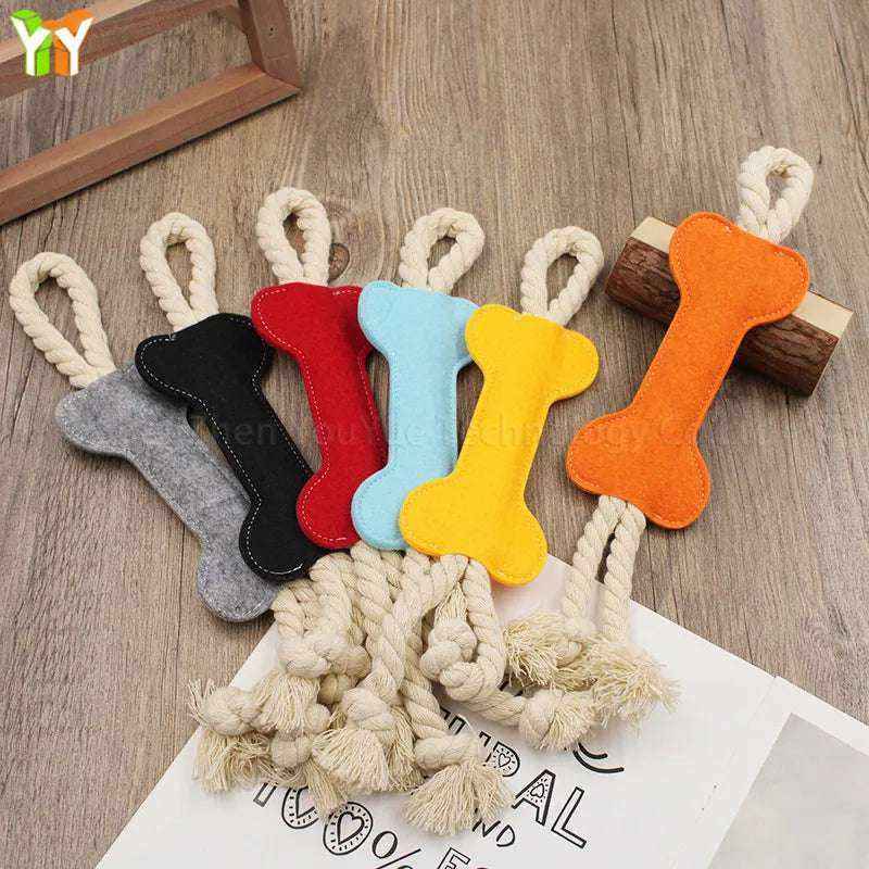 Ensemble d'os pour chien en feutre coloré avec corde résistante pour soin dentaire et entraînement interactif.