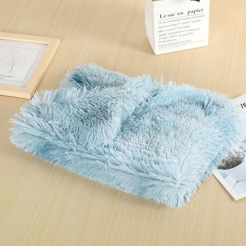 Cozy Plush Dog and Cat Blanket - Extra Soft and Warm Pet Mattress for Small, Medium and Large Animals