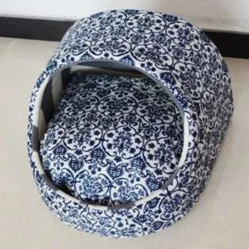 Cozy House for Cats and Very Small Dogs - Padded Princess Bed