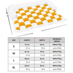 tapis confortable à carreaux crème pour chiens, surface douce et rembourrée, design élégant et fonctionnel, taille disponible S à XL, facile à entretenir