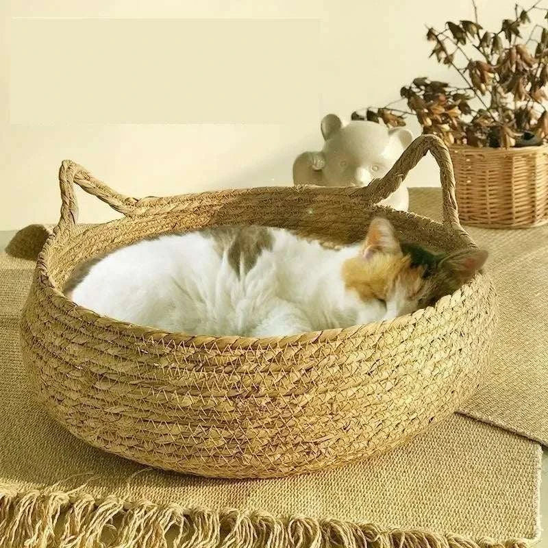 Panier en vigne tressée pour chat | Confort & chaleur toute l’année